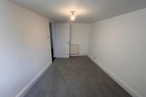 3 bedroom flat to rent, Lewes Road, Brighton