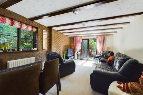 16 Chells Lane, Stevenage, SG2 7AA