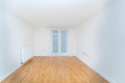 Flat 3, Langley House Beavers Lane, Hounslow, TW4 6ES