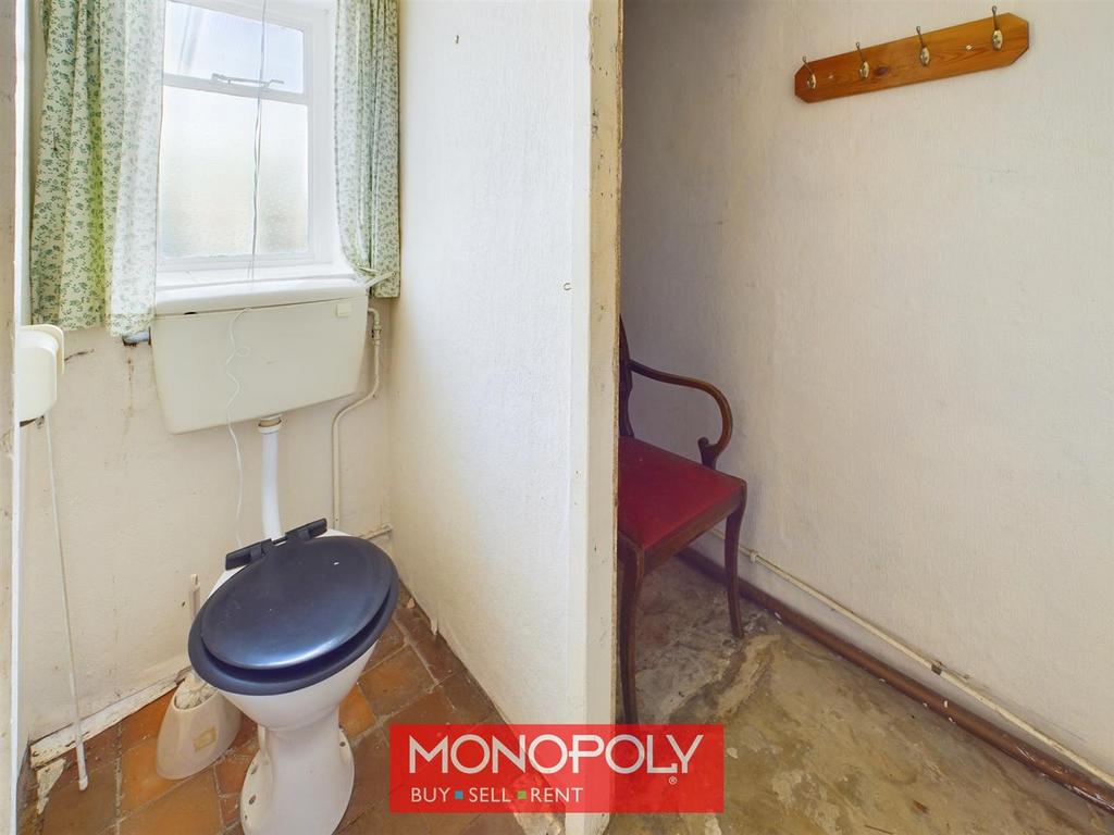 Downstairs WC &amp; Utility