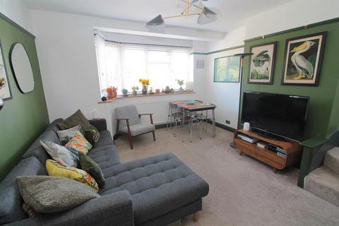 59 Lavender Road, Carshalton, SM5 3EF