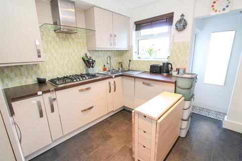 2 bedroom end of terrace house for sale, Richmond Road, Beddington CR0