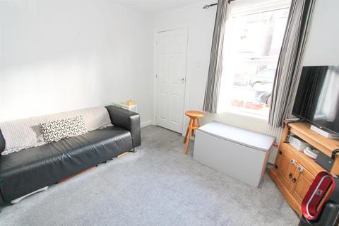 2 bedroom end of terrace house for sale, Richmond Road, Beddington CR0