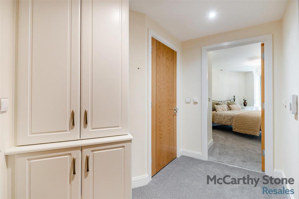8654543-interior11.jpg
