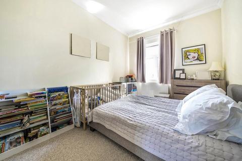 83 Sigrist Square, Kingston Upon Thames, KT2 6JY
