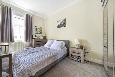 83 Sigrist Square, Kingston Upon Thames, KT2 6JY