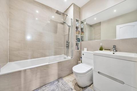 83 Sigrist Square, Kingston Upon Thames, KT2 6JY