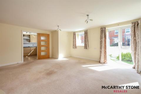 2 bedroom apartment for sale, Somers Brook Court, Newport, Isle of Wight, PO30 5UN