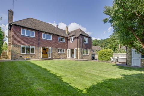 5 bedroom detached house for sale, Meadoway, Aylesbury HP17