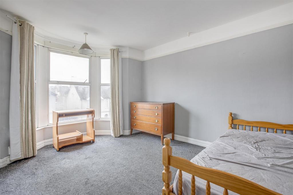 133 Desborough Avenue, HP11 2 SG-3.jpg