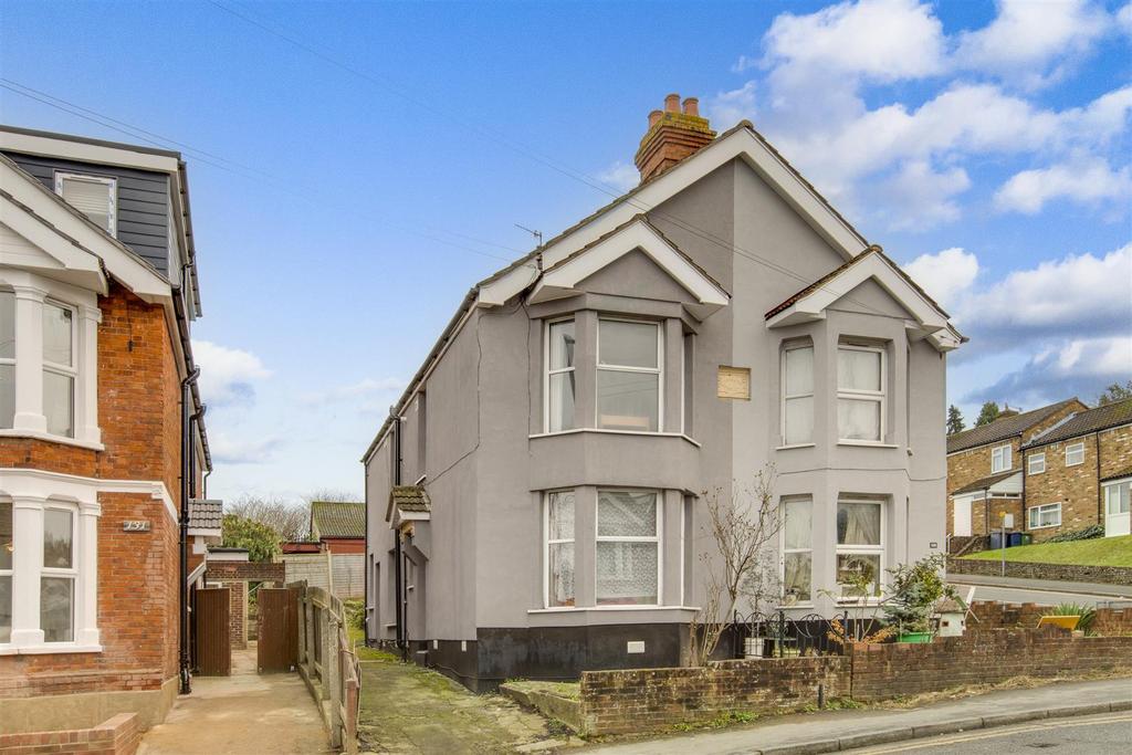 133 Desborough Avenue, HP11 2 SG-12.jpg