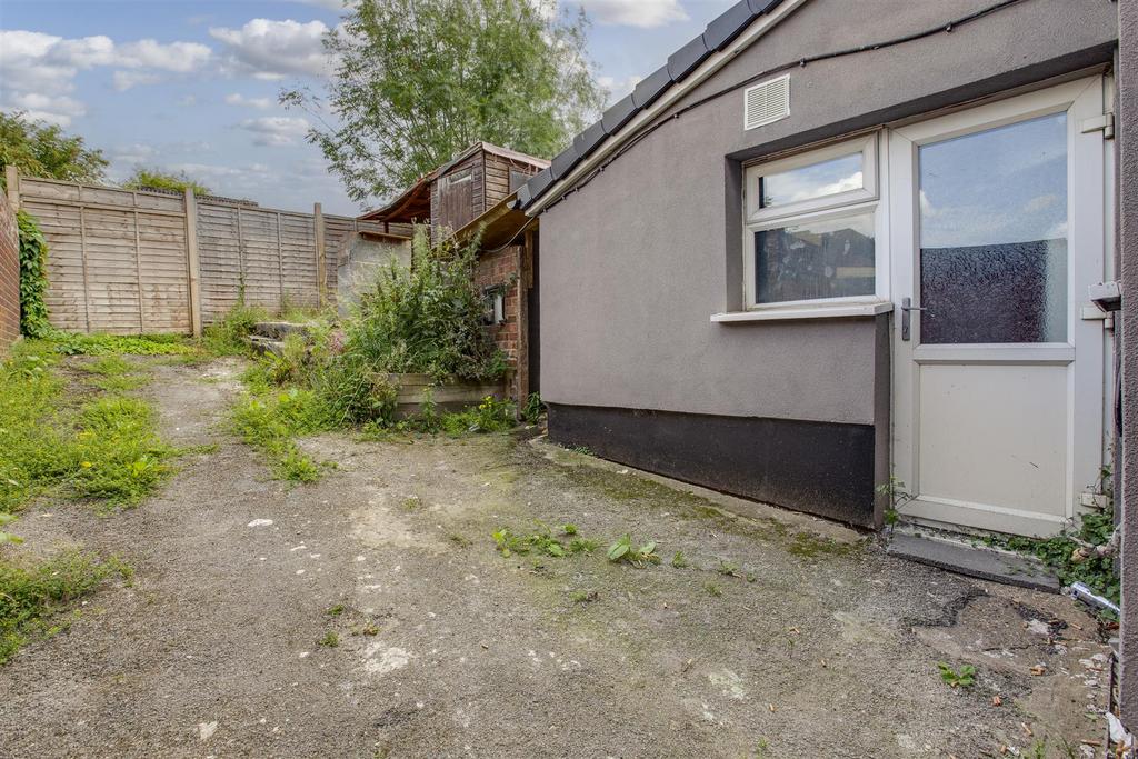 133 Desborough Avenue, HP11 2 SG-8.jpg