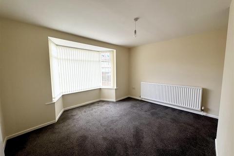 3 bedroom end of terrace house to rent, Scurfield Road, Stockton-On-Tees