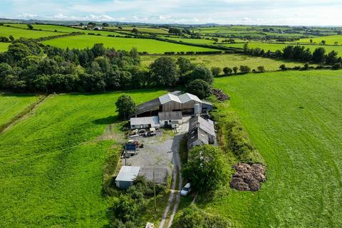 3 bedroom property with land for sale, Llanfarian