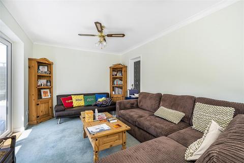 8 Balmoral Close, Bognor Regis, PO21 4PP