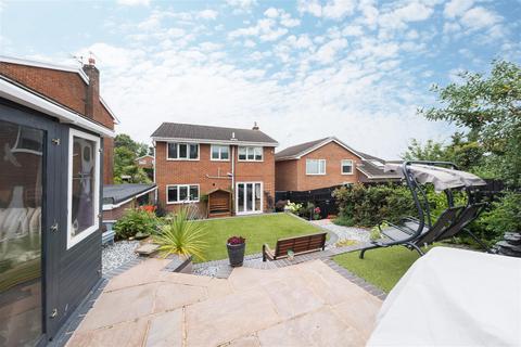 4 bedroom detached house for sale, Croft Close, Utkinton