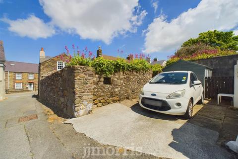 4 bedroom semi-detached house for sale, 21 Cross Square, St. Davids