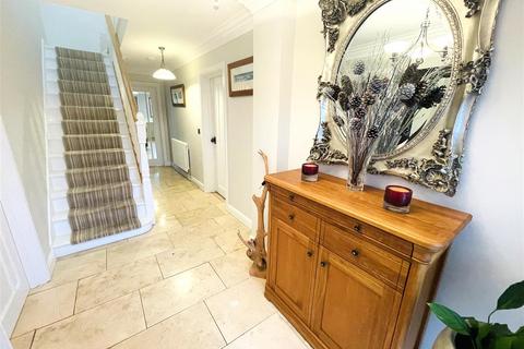 55 Capel Road, Llanelli, SA14 8SL