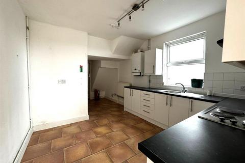 5 bedroom house share for sale, Norfolk Street, Mount Pleasant, Swansea