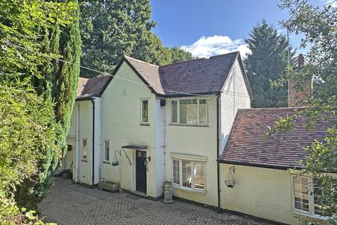 3 bedroom detached house for sale, Mill Street, Redhill