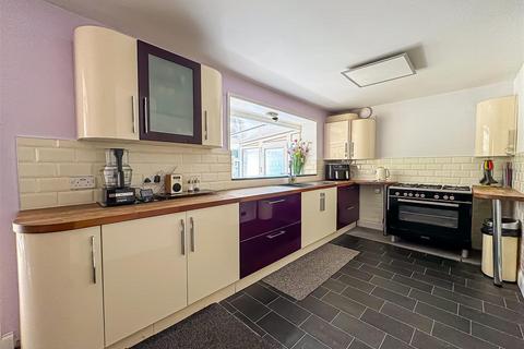 7 Branscombe Close, Frinton-on-sea, CO13 9LE