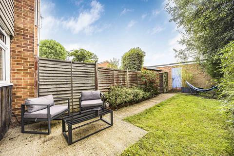 24 Devitt Close, Reading, RG2 8EF
