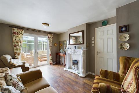 2 bedroom detached bungalow for sale, High Bank Approach, Leeds