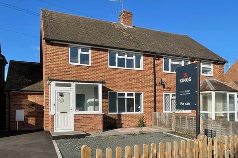 3 bedroom semi-detached house for sale, Dynes Road, Kemsing