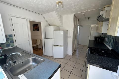 28 Cherry Way, Hatfield, AL10 8LE