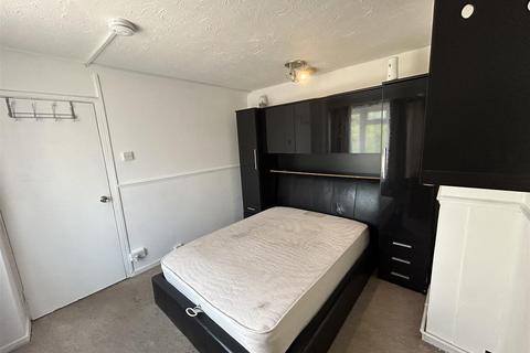 28 Cherry Way, Hatfield, AL10 8LE