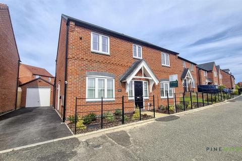 4 bedroom detached house for sale, Smythson Street, Chesterfield S42