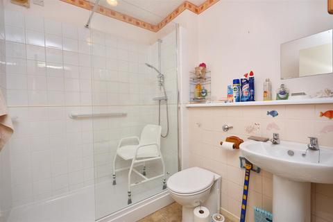 1 bedroom flat for sale, Churchdale Road, Eastbourne