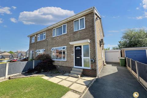 19 Westways, Wrenthorpe, Wakefield, WF2 0TE
