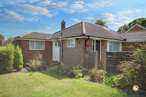 2 bedroom semi-detached bungalow for sale, Thornhill Drive, Wakefield WF2