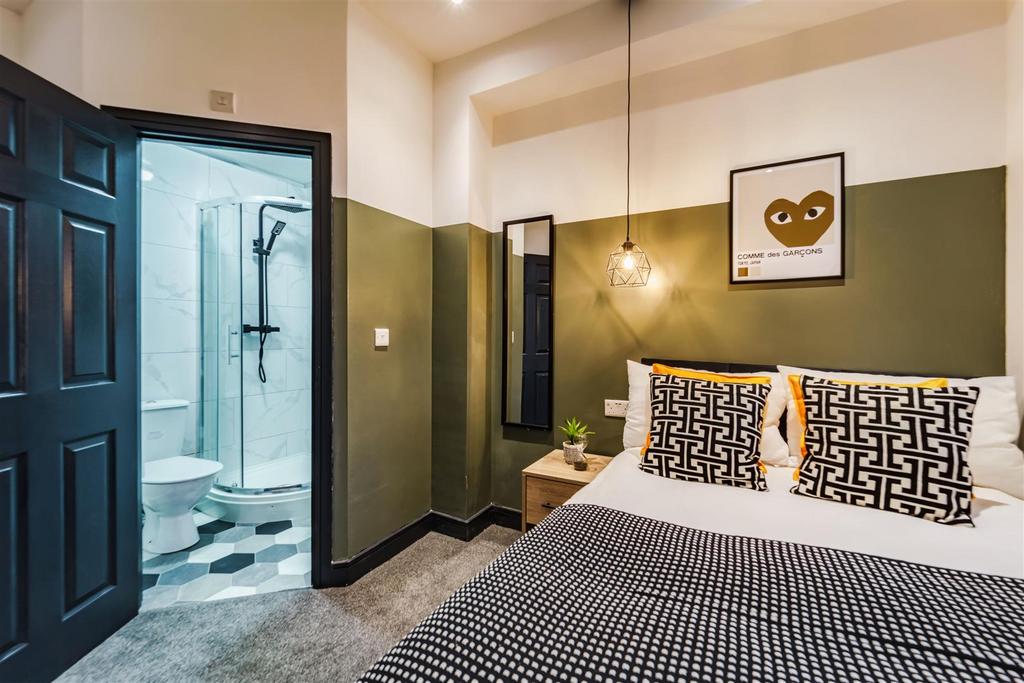 Room 2 F.jpg