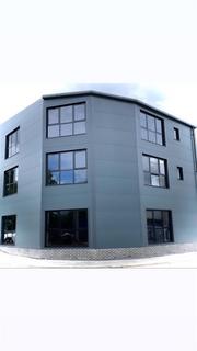 Warehouse to rent, 8 Lyon Way, Greenford, Greenford