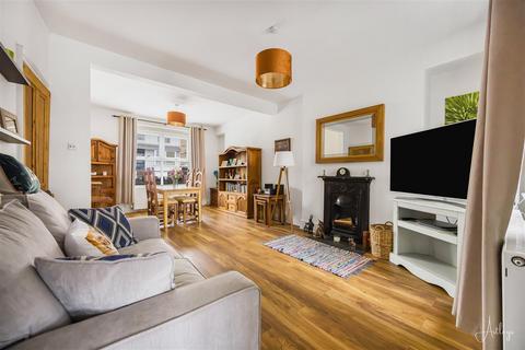 12 Alexander Road, Rhyddings, Neath, SA10 8DY