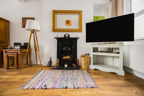 12 Alexander Road, Rhyddings, Neath, SA10 8DY