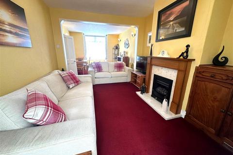 2 bedroom terraced house for sale, Victoria Road, Watford WD24