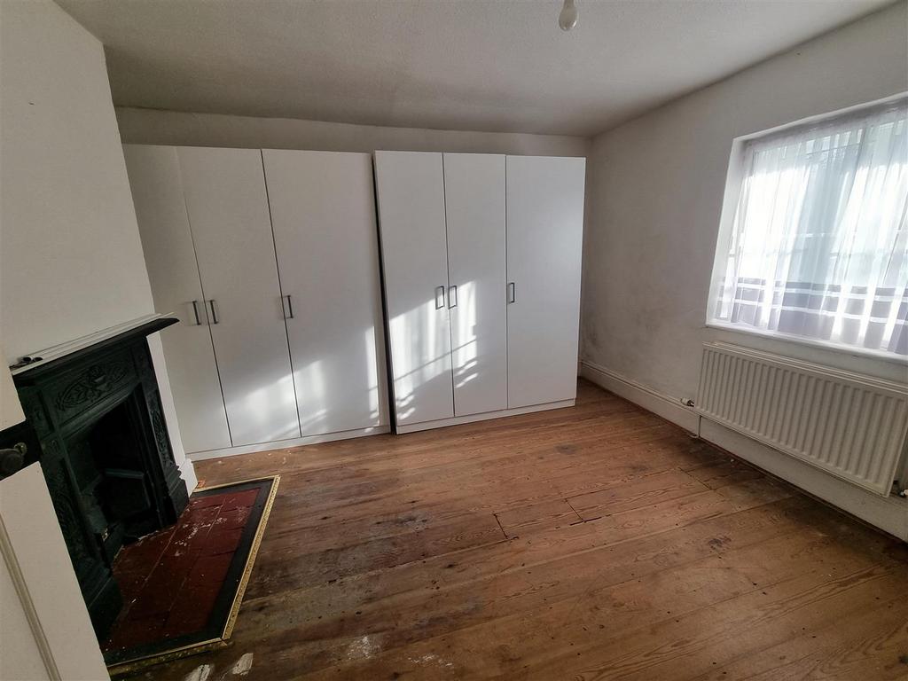 11 Bath Road - Bedroom 2.jpg