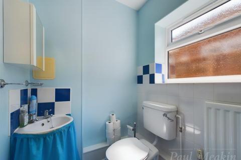 13 Tandridge Gardens, South Croydon, CR2 9HW