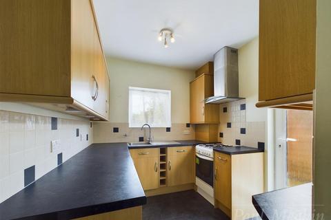 13 Tandridge Gardens, South Croydon, CR2 9HW