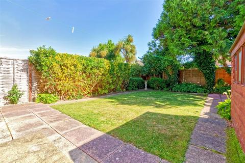 3 bedroom detached house for sale, Kings Road, Lancing