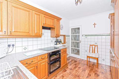 3 bedroom detached house for sale, Kings Road, Lancing