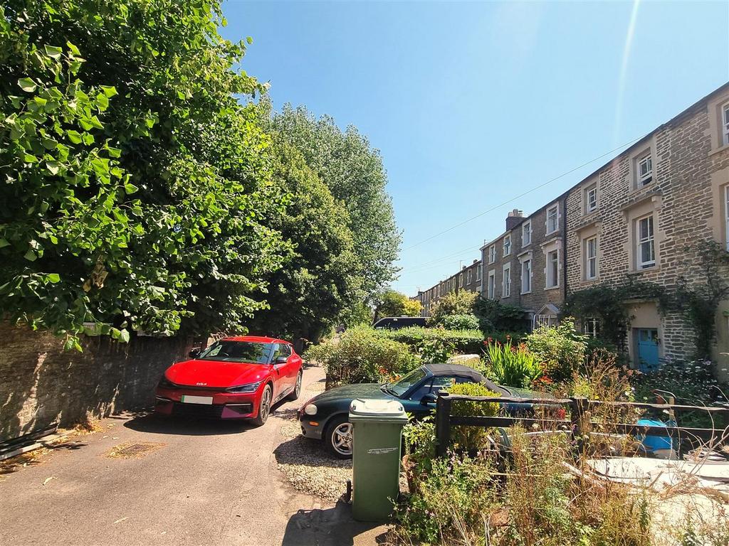 14 Keyford Terrace   Street Scene.jpg