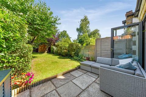 74 Faraday Road, London, SW19 8PB