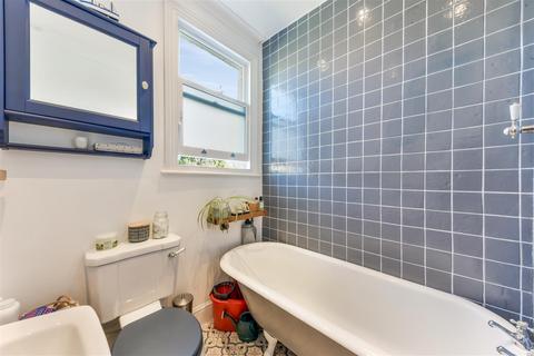 74 Faraday Road, London, SW19 8PB