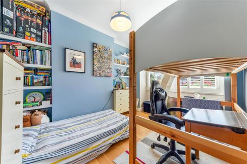 74 Faraday Road, London, SW19 8PB