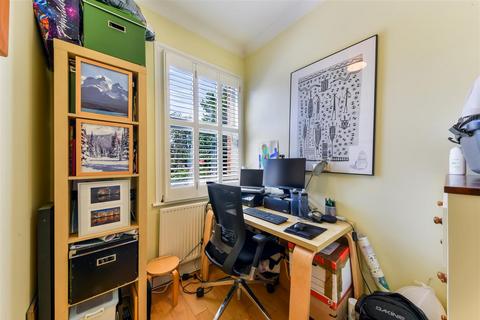 74 Faraday Road, London, SW19 8PB
