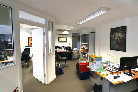 Office to rent, Monkville Avenue, Temple Fortune, London, NW11